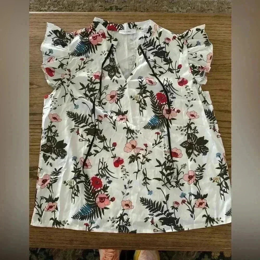 floral sleeveless ruffle blouse Size 0X for office, going out, girls night NWOT